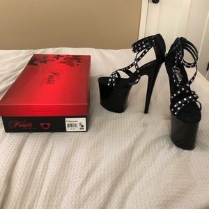 7" Heel. 2 3/4" PF - Size: 8M